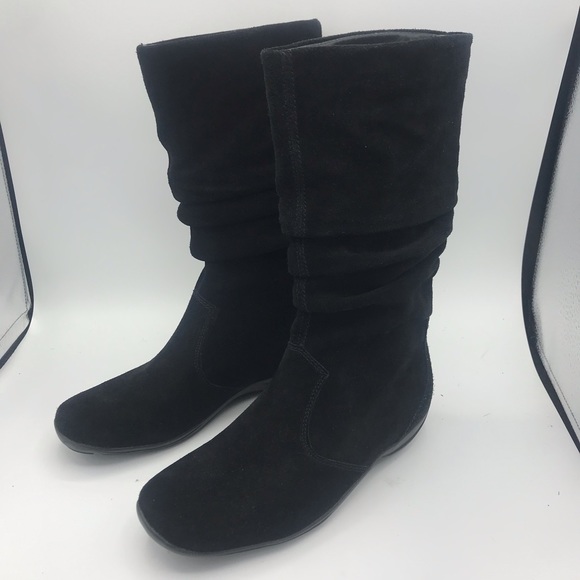 Shoes - Naturalizer Black Suede Boots size 6
